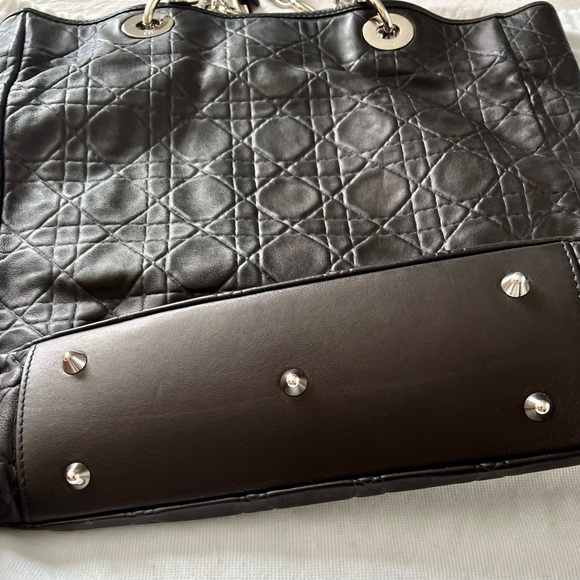 Dior Tote - Picture 9 of 15